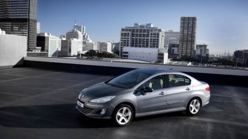 Peugeot heeft vandaag in Beijing de nieuwe 408 uit de doeken gedaan. Het model is in feite een soort 308 sedan, specifiek ontwikkeld voor de Chinese markt. Daar zet het merk sinds een aantal jaar stee