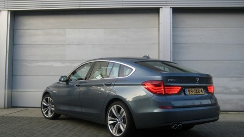 Je zou het misschien niet verwachten, maar door de uitbreidingsdrift in de modelrange van BMW wordt kiezen in de hoge middenklasse eigenlijk steeds inzichtelijker. Want na de 5-serie sedan, Touring en