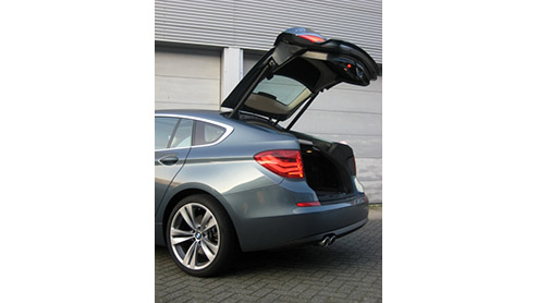 Je zou het misschien niet verwachten, maar door de uitbreidingsdrift in de modelrange van BMW wordt kiezen in de hoge middenklasse eigenlijk steeds inzichtelijker. Want na de 5-serie sedan, Touring en