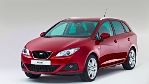 Kijk aan! De Seat Ibiza ST is het conceptstadium voorbij. Vandaag heeft de importeur de eerste beelden van het definitieve productiemodel vrijgegeven. Daarbij debuteert bij Seat de spaarzame 1.2 TDI d