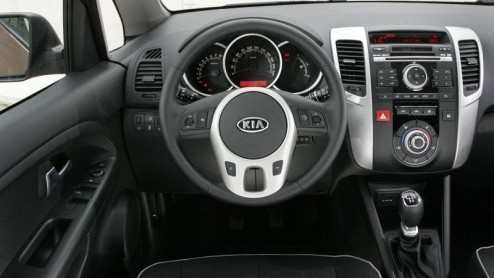 Kia timmert flink aan de weg met nieuwe modellen. Na het entree van de expressieve Soul, nieuwe Sorento en vernieuwde Ceed, hebben de Koreanen met de Venga in Europa een voor hen nieuw segment aangeb