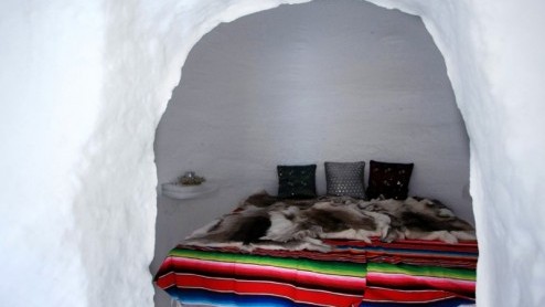 Voor het vierde jaar op rij staat de Kitzsteinhorn in Kaprun weer in het teken van het Volvo Ice Camp, een heus iglodorp op 2.500 meter hoogte. Dit jaar met de vernieuwde C30 als stralend middelpunt. 
