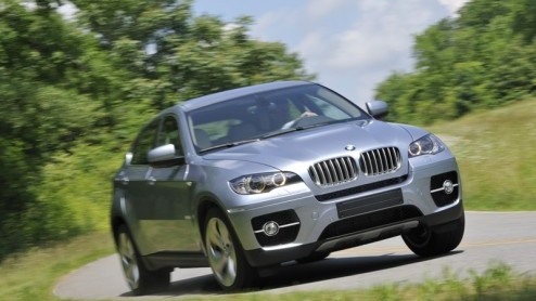 Met het voorjaar in zicht - laten we er alvast naar uitkijken - breekt voor BMW een bijzonder moment aan; de verkoop van hun eerste hybridemodel. En niet zomaar een, maar de X6, met 485 pk onder de mo