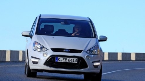 Ford heeft in het MPV-segment een flinke vinger in de pap, met dank aan de C-MAX, S-MAX en Galaxy. De meest compacte telg verschijnt dit jaar in compleet nieuwe gedaante, voor het grotere duo hebben d