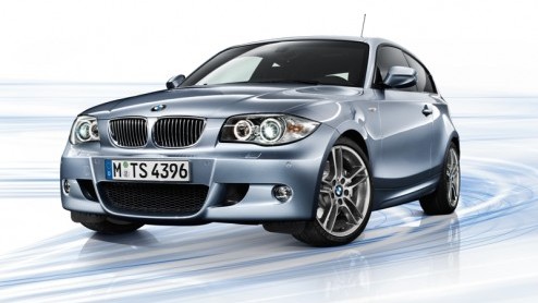 BMW levert de 1-serie tijdelijk als Business Line Sport. Deze tot 250 exemplaren gelimiteerde uitvoering is getooid in een outfit van de BMW Motorsportafdeling met extra luxe, waarvoor de zakelijke ri