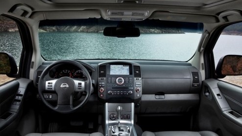 Nissan heeft op de Autosalon van Genve bijzonder veel nieuws te melden. Naast de presentatie van de vernieuwde Qashqai en de elektrisch aangedreven Leaf richten de spotlights zich voor het eerst op e