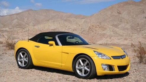 Kent u hem nog, die leuke mini-Corvette die als Opel GT in de jaren zestig furore maakte? Opel wekt hem weer tot leven in een nieuwe, even smakelijke gedaante. Het is nu een echte roadster, want hij k