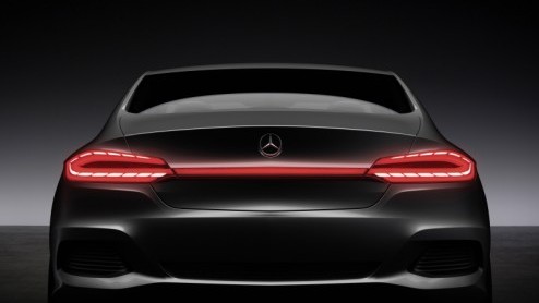 Mercedes-Benz introduceert op de autotentoonstelling van Genve de F 800 Style, een studiemodel dat niet alleen de toekomstige designtaal van het merk uitstraalt, maar ook vol zit met efficinte aandr