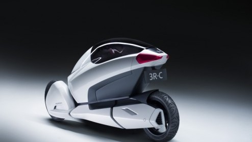 Tijdens de Salon van Genve toont Honda onder meer twee volledig elektrisch aangedreven conceptautos. Het duo vertegenwoordigt de toekomstvisie op duurzame stadsmobiliteit. De revolutionaire 3R-C dr