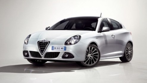Alfa Romeo maakt zich in Genve op voor de nieuwe Giulietta, de langverwachte opvolger van de 147 die in mei op de markt komt. Niet in deze, maar in de Mito, zal het merk ook een nieuwe transmissie me