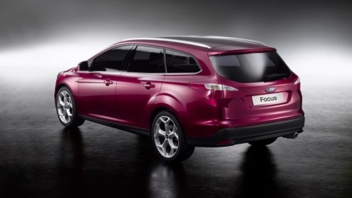 Minstens zo belangrijk als de nieuwe vijfdeurs Ford Focus is wel de Focus Wagon. De gezinsvriendelijke versie debuteert op de Autosalon van Genve, maar zoals altijd zien de eerste foto's iets eerder