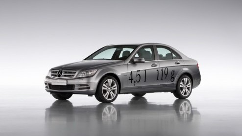 Kunnen de Mercedes-Benz C 220 CDI en E 250 CDI nog zuiniger? Blijkbaar wel! Das Haus heeft beide modellen fijngeslepen en presenteert leuke brandstofbesparingen; de sedans verstoken na de zomer nog ma