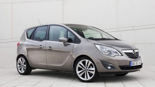Bij Opel beleeft de nieuwe generatie Meriva zijn debuut in Zwitserland. Voorafgaand daaraan is de flexibel ingestelde MPV al uitgebreid uit de doeken gedaan. Daarom maakt de importeur alvast de eerste