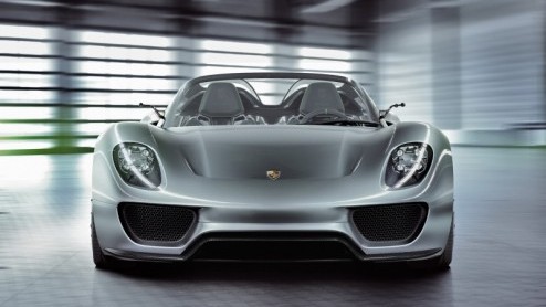 Een supersnelle sportauto met een middenmotor en plugin-hybridetechniek, die sneller is dan de Carrera GT en zuiniger dan alle stadsautos. Dat is de verrassing die Porsche voor ons in petto heeft op