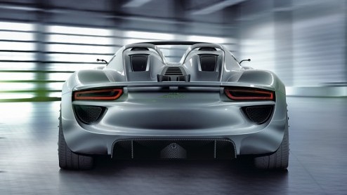 Een supersnelle sportauto met een middenmotor en plugin-hybridetechniek, die sneller is dan de Carrera GT en zuiniger dan alle stadsautos. Dat is de verrassing die Porsche voor ons in petto heeft op