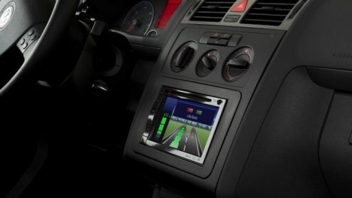 De nieuwe AVIC-F920BT van Pioneer zet weer een nieuwe stap in het verzorgen van muziek, navigatie en entertainment in de auto. Geavanceerde features als 3D touch slide, MusicSphere en ECO Graph maken