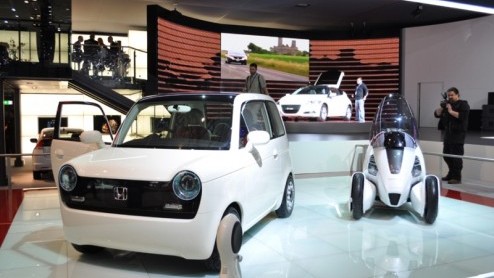 De belangrijkste autoshow ter wereld, de salon international de lautomobile Genve opent donderdag 4 maart zijn deuren voor het grote publiek. Wij namen alvast een voorproefje en kunnen je melden dat