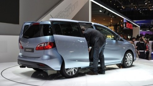 De belangrijkste autoshow ter wereld, de salon international de lautomobile Genve opent donderdag 4 maart zijn deuren voor het grote publiek. Wij namen alvast een voorproefje en kunnen je melden dat