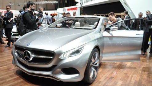 De belangrijkste autoshow ter wereld, de salon international de lautomobile Genve opent donderdag 4 maart zijn deuren voor het grote publiek. Wij namen alvast een voorproefje en kunnen je melden dat