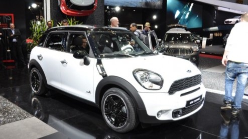 De belangrijkste autoshow ter wereld, de salon international de lautomobile Genve opent donderdag 4 maart zijn deuren voor het grote publiek. Wij namen alvast een voorproefje en kunnen je melden dat
