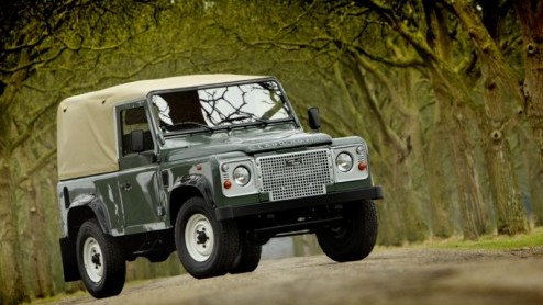 Puur klassiek een nieuwe Land Rover rijden, het kan nog steeds. Met het allereerste productiemodel van Land Rover uit 1948 in gedachten introduceren de Britten nu een limited edition in een oplage van