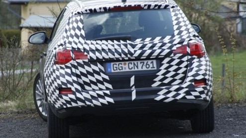 Dat het nieuwe Opel Astra-gamma is niet complete zonder een sportieve GSi-versie wisten we al, een gezinsvriendelijke Sports Tourer stationwagon mag al helemaal niet ontbreken. Opel is er al behoorl