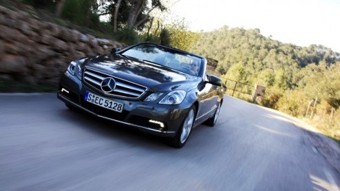 Het valt niet te ontkennen, het voorjaar nadert! En dus weten autoliefhebbers genoeg: tijd voor de cabrio! Mercedes-Benz heeft niet geheel toevallig zojuist de nieuwe E-Klasse Cabriolet gentroduceerd