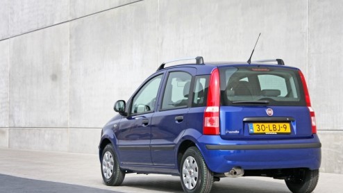 Lage bijtelling, vrijstelling van wegenbelasting en BPM en hoge brandstofprijzen, het zijn allemaal factoren die ertoe bijdragen dat we steeds kleiner en/of zuiniger gaan rijden. Fiat zag met lede o