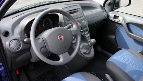 Lage bijtelling, vrijstelling van wegenbelasting en BPM en hoge brandstofprijzen, het zijn allemaal factoren die ertoe bijdragen dat we steeds kleiner en/of zuiniger gaan rijden. Fiat zag met lede o