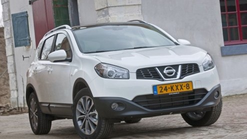 Met het credo behoud door verandering in het achterhoofd zijn de Nissan Qashqai en Qashqai+2 subtiel vernieuwd, of beter gezegd; opgewaardeerd. Verbeterde details in het interieur, een gladdere ne