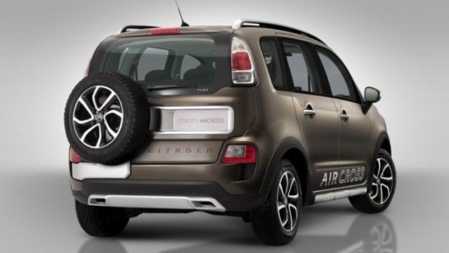 Dit zijn de eerste beelden van de Citroen AirCross, een wel heel stoere variant van de C3 Picasso. De Fransoos komt dit jaar in Brazilli op de markt en met een beetje geluk crosst-ie ook naar Nederla