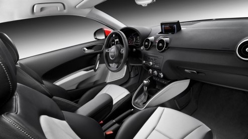 De nieuwe Audi A1 heeft een voorlopige vanafprijs van 17.500 euro. De importeur is nog aan het rekenen en verwacht begin mei volgt de volledige prijslijst met de definitieve prijzen van alle uitvoerin