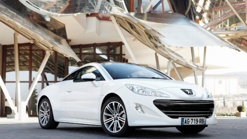 In juni introduceert Peugeot de sportieve RCZ officieel in Nederland. Om alvast de belangstelling verder op te warmen maakt de importeur de vanafprijs bekend. De Coup is leverbaar vanaf 31.600 euro e