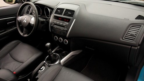 Mitsubishi maakt zich op voor de prijzen van hun nieuwe compacte crossover ASX. Het model verschijnt eind juni in de showroom en wordt leverbaar met een 1.6 benzine of de spiksplinternieuwe 1.8 diesel