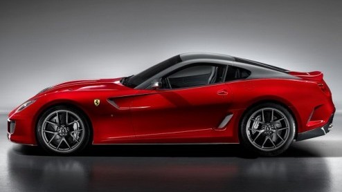 Ferrari presenteert eind deze maand op de Autosalon van Beijing het nieuwste, langverwachte paradepaard; de 599 GTO. Met een extreem krachtige V12 en stijlvolle looks is deze Italiaan een fraaie combi