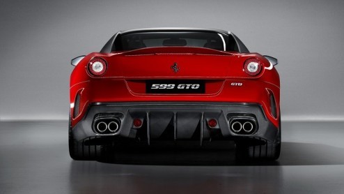 Ferrari presenteert eind deze maand op de Autosalon van Beijing het nieuwste, langverwachte paradepaard; de 599 GTO. Met een extreem krachtige V12 en stijlvolle looks is deze Italiaan een fraaie combi