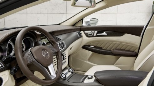 Mercedes-Benz maakt dankbaar gebruik van Auto China 2010. De Duitsers zien deze autotentoonstelling in een van de snelst groeiende markten als het moment om een nieuwe Concept Shooting Break te presen
