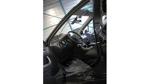 Een Toyota Prius, Volvo C30 of Mitsubishi Outlander met lederen bekleding voor de deur staan? Grote kans dat deze langs DK Schweizer is geweest voor een metamorfose van het interieur. Wij namen een ki