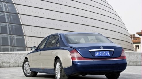 Maybach weet als geen ander dat hun klantengroep heel erg veeleisend is. Daarom heeft Daimler hun vlaggenschip na 4 jaar op details verfijnd. Uitgerekend op Auto China 2010 in Peking presenteren de Du