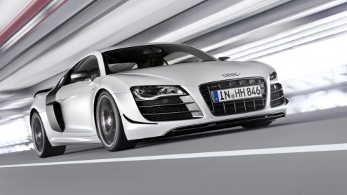 Na de Audi R8 met V8 en V10 dient nu de exclusieve, overtreffende trap zich aan; de R8 GT. Deze nog lichter en krachtiger variant met 560 pk presteert in optima forma. Er is een belangrijke maar: slec
