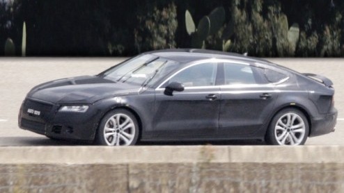 Audi heeft de vaart van modellenuitbreiding er flink in zitten. Na de komst van de tweedeurscoup A5 is het eind dit jaar tijd voor de presentatie van de vierdeurscoup A7. Het technische team is er n