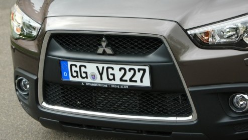 Compacte SUV-modellen zijn momenteel helemaal hot, zelf zodanig dat een merk er helemaal van kan opbloeien - iets dat Nissan dankzij de Qashqai kan beamen. Mitsubishi komt na de zevenzits Outlander me