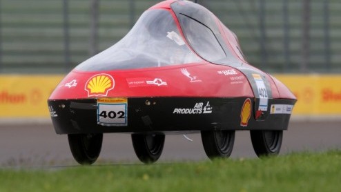 1 op 747. Dat is het bijzonder lage verbruik dat het Haagse studententeam The Hydro Cruisers tijdens de Shell Eco-marathon hebben gerealiseerd in de UrbanConcept - klasse waaraan type stadsautos de