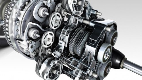 Renault introduceert een nieuwe transmissie in de Mgane-familie, de zestraps EDC met dubbele koppeling. Deze razendsnel schakelende bak wordt voorlopig alleen aan de 1.5 dCi 110 pk dieselmotor gekopp