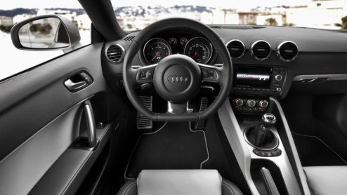 De vernieuwingsdrift van Audi op het gebied van motoren en modellen verloopt al enige tijd in sneltreinvaart. En met de steeds strenger wordende regelgeving en het eigen levensmotto Voorsprong door t