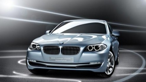 Er zijn meer hybrides op komst bij BMW. Na de X6 en 7-serie ActiveHybrid is het volgend jaar de beurt aan de 5-serie met hybride-aandrijving. Ook de nieuwe generatie 3-serie kan op deze efficinte aan