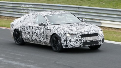 De langverwachte Audi A7 heeft zich nog niet officieel laten zien. Dat is voor de techneuten in Ingolstadt geen reden om de sportieve variant S7 aan de zijlijn te laten staan. Spionagefotografen legde