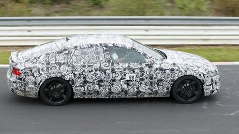 De langverwachte Audi A7 heeft zich nog niet officieel laten zien. Dat is voor de techneuten in Ingolstadt geen reden om de sportieve variant S7 aan de zijlijn te laten staan. Spionagefotografen legde