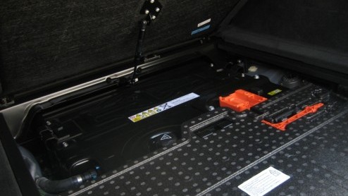 Met de 7-serie en X6 ActiveHybrid heeft BMW onlangs voor het eerst de weg van hybridetechniek bewandeld. En laten we eerlijk wezen, gezien de aanwezigheid van een 4.4 liter V8 biturbo en twee elektrom