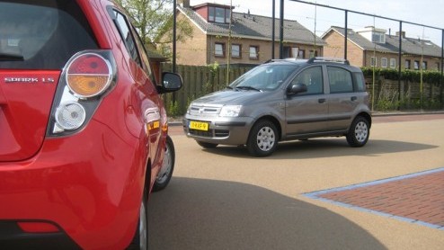 Na vijf jaar trouwe dienst zegt Chevrolet de tweede generatie Matiz vaarwel. Een voor zijn afmetingen ruime en compleet uitgeruste auto voor een zacht prijsje. Inmiddels zijn er veel nieuwe kapers op